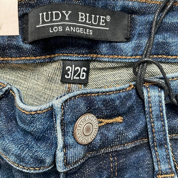 Judy Blue Mid-Rise Jeans - Picture 3 of 6